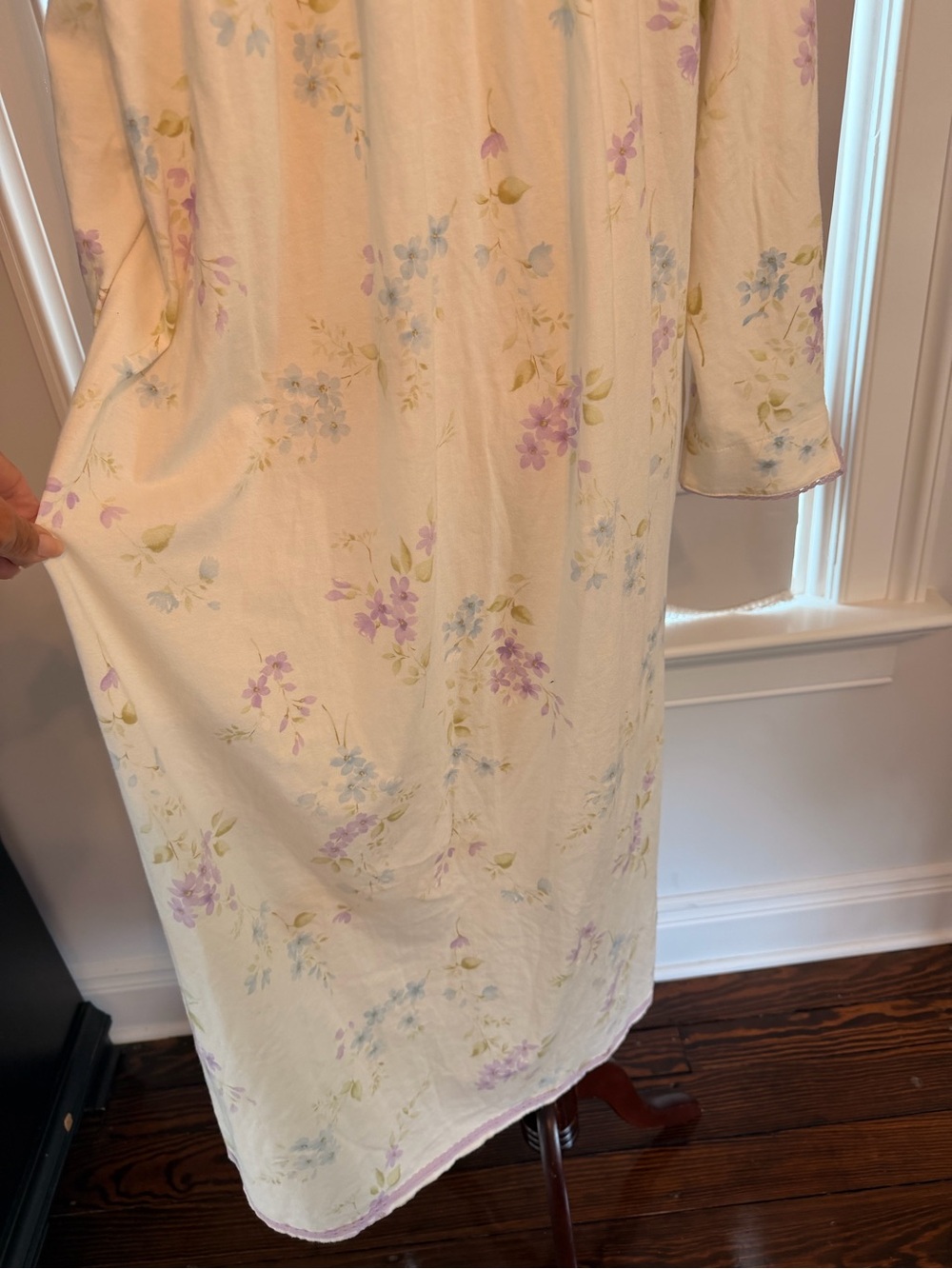 Women's vintage Cream Floral Long Nightgown with Lavender Trim - Picture 10 of 14